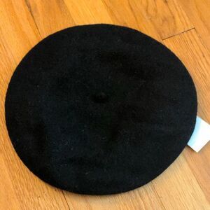 NWT Basque Beret 100% wool French Black Wool Beret